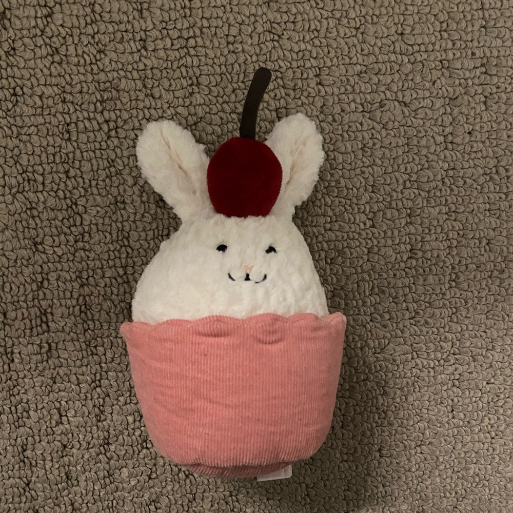 Cupcake bunny jellycat